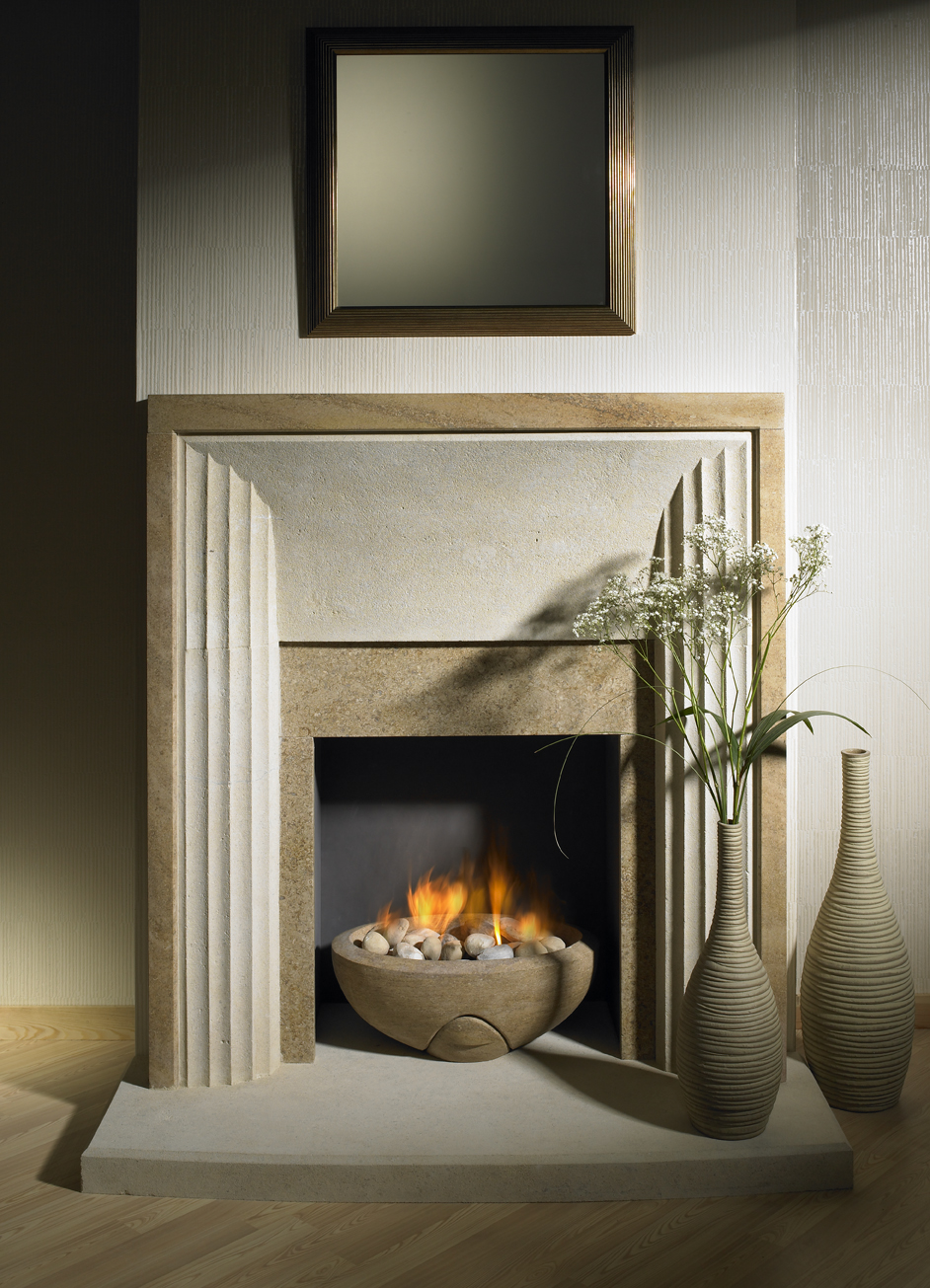 7. Manhattan style fireplace in Bathstone and Ancaster Weatherbed, with Weatherbed firebowl – Kensington