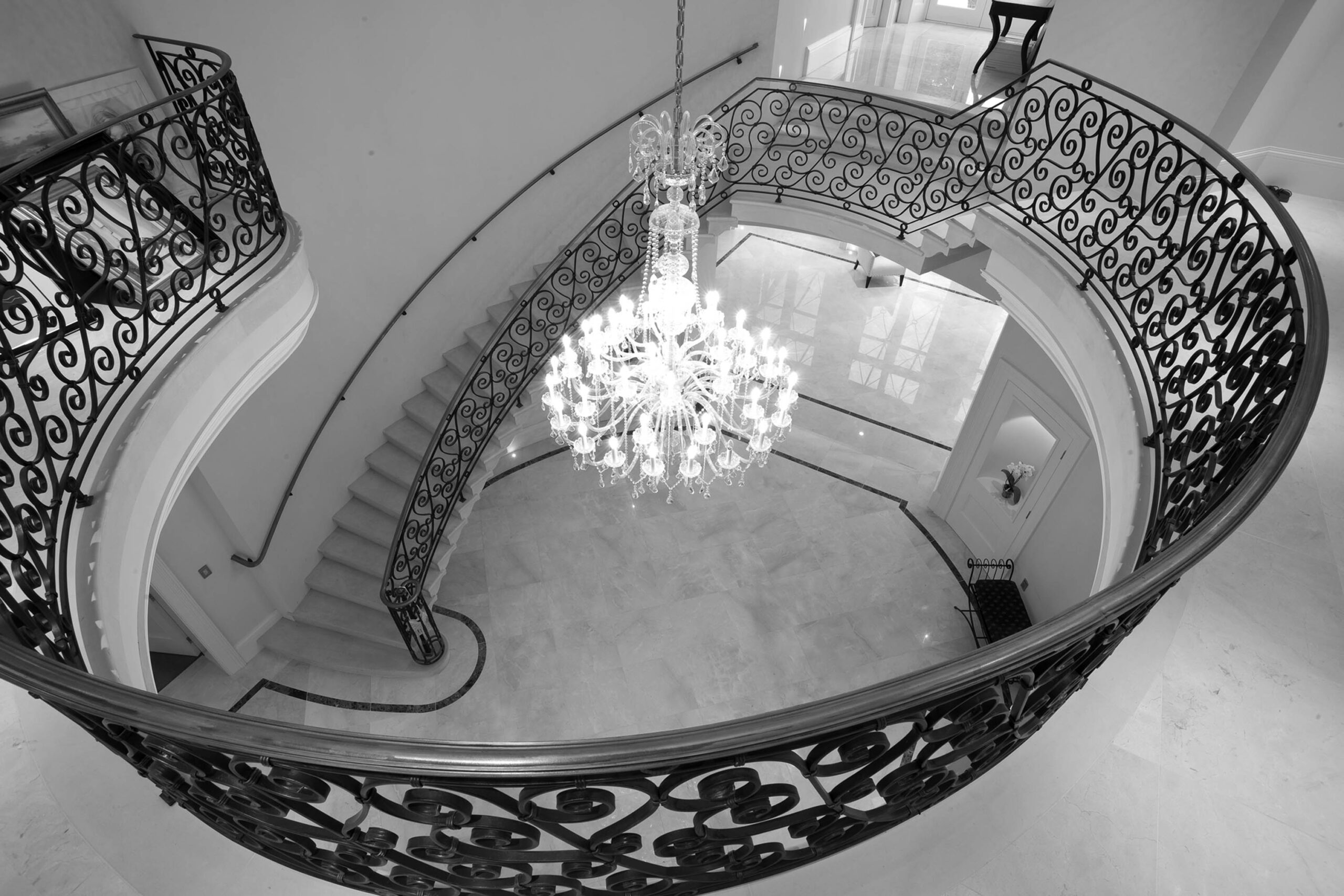 15. Cantilever stone staircase with solid stone in-flight gallery – Belfast
