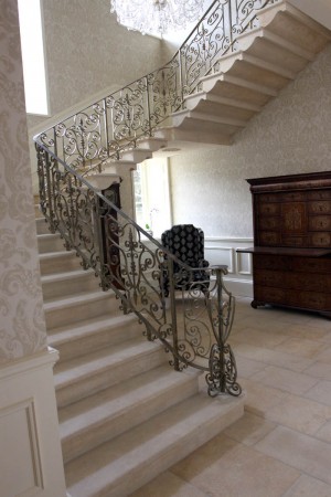 Traditional Stone Cantilever Staircase