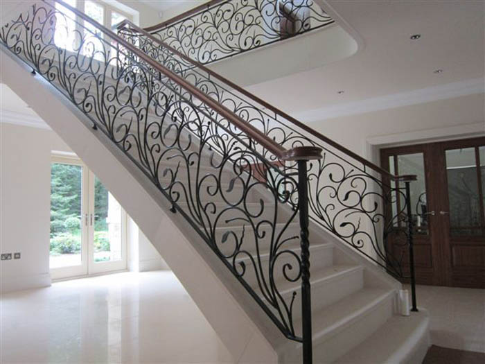 Cantilever Staircase 111