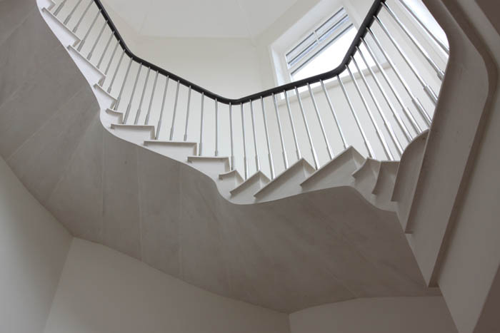 Cantilever Staircase 113