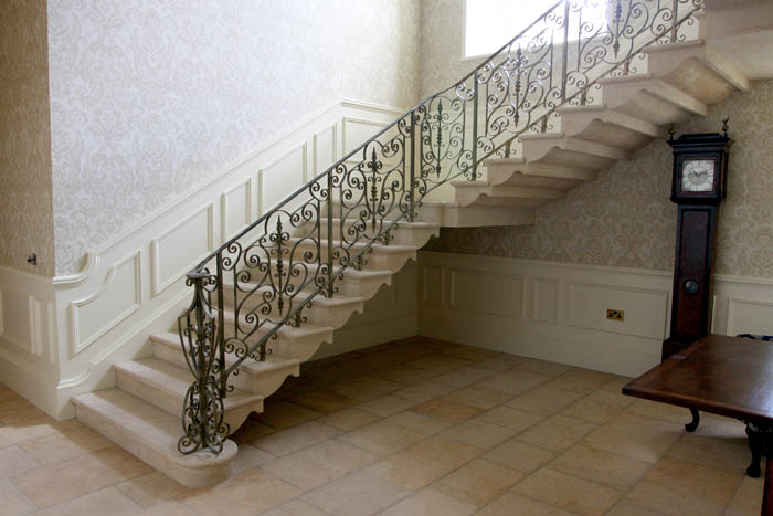 Cantilever Staircase 117